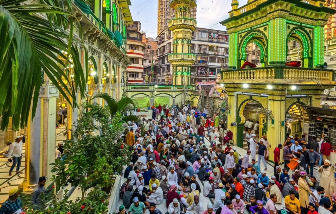 Minara Masjid Home Banner Slider