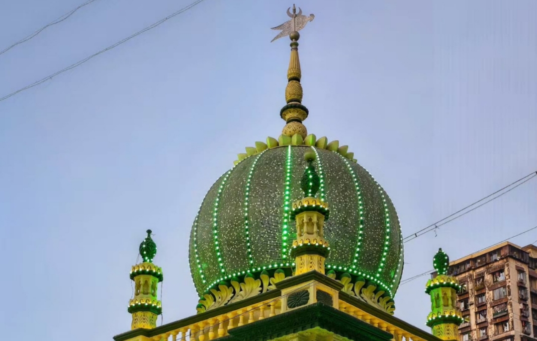 Minara Masjid Home Banner Slider